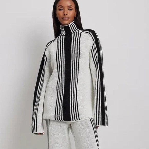 na-kd Sweaters - NA-KD x Klara Montes Wool Blend Soft Polo Sweater NWT Small